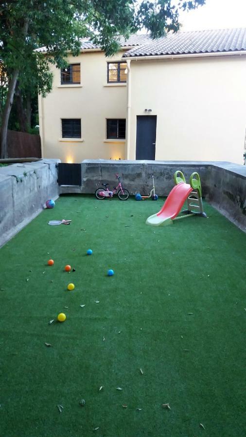 Au Vieux Lavoir Avec Parking Prive, Jardin , Climatisation, A 500 M De La Cite Carcasona Exterior foto